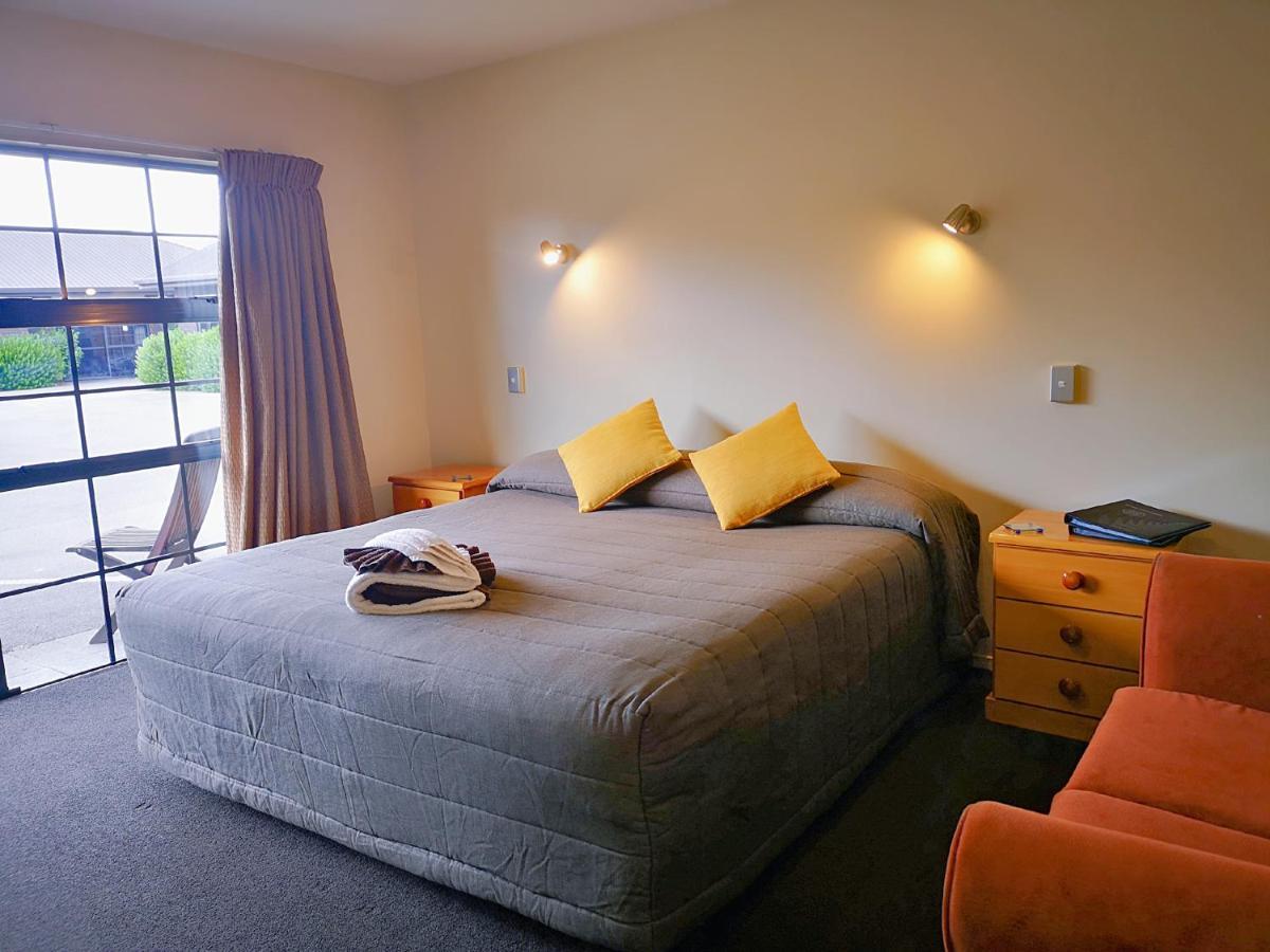 Aston Court Motel Blenheim Exteriör bild
